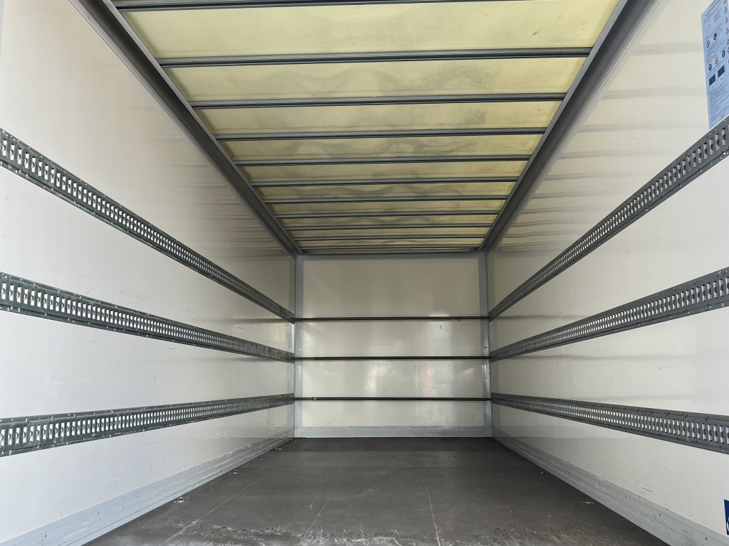 Iveco EuroCargo ML120E25 Klima 7,2m Koff+LBW Orig27tkm - شاحنة مقفلة: صورة 4 Iveco EuroCargo ML120E25 Klima 7,2m Koff+LBW Orig27tkm - شاحنة مقفلة: صورة 4