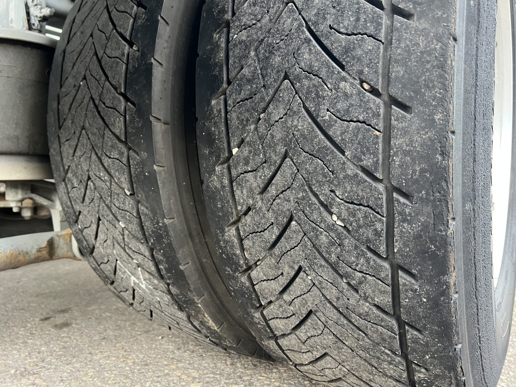 Iveco Stralis AD190S31 4,2mRdst Klimaaut. Intander ACC - شاحنة هيكل كابينة: صورة 5 Iveco Stralis AD190S31 4,2mRdst Klimaaut. Intander ACC - شاحنة هيكل كابينة: صورة 5