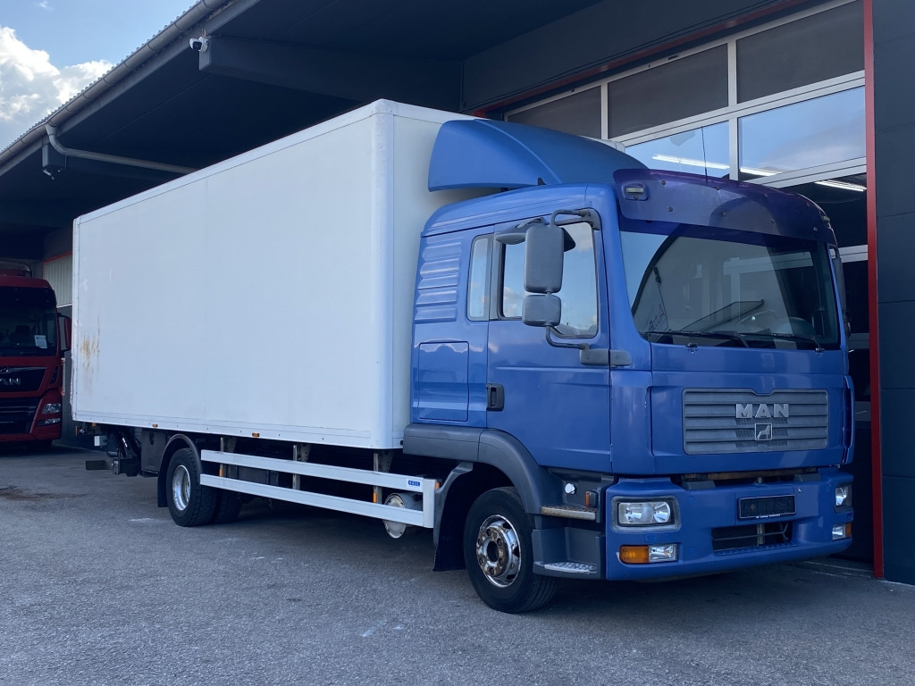 MAN TGL 12.240 7,2mKoffer Klimaaut LBW AutomatikAHK - شاحنة مقفلة: صورة 1 MAN TGL 12.240 7,2mKoffer Klimaaut LBW AutomatikAHK - شاحنة مقفلة: صورة 1