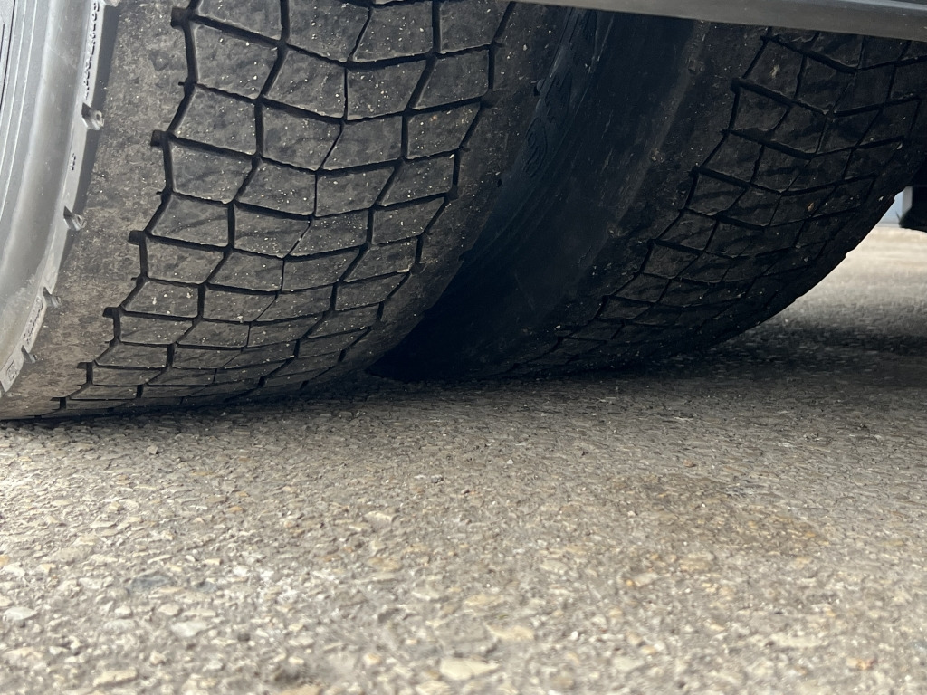 MAN TGX 18.440 XLX LowLiner Mega Jumbo Klima Euro6 - وحدة جر: صورة 5 MAN TGX 18.440 XLX LowLiner Mega Jumbo Klima Euro6 - وحدة جر: صورة 5