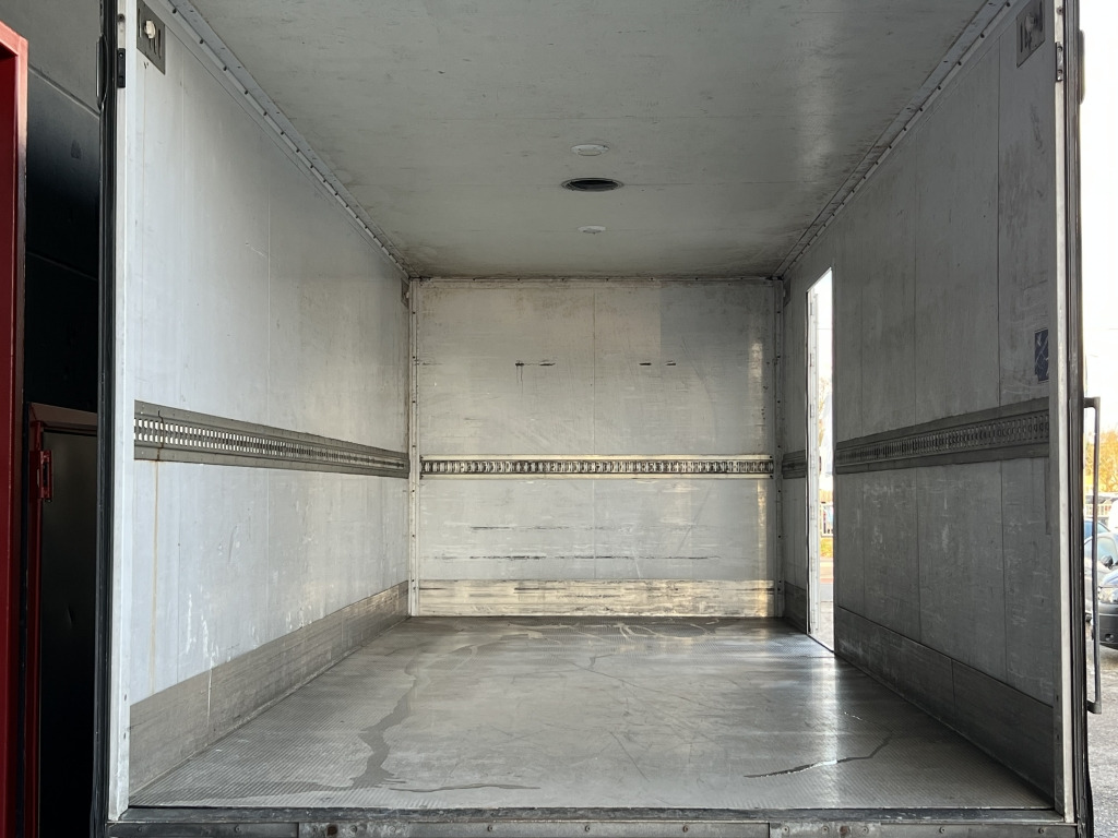 Mercedes-Benz Atego 816 LBW 1.000KG orig. 278.000km Start Stop - شاحنة مغلقة الصندوق: صورة 4 Mercedes-Benz Atego 816 LBW 1.000KG orig. 278.000km Start Stop - شاحنة مغلقة الصندوق: صورة 4