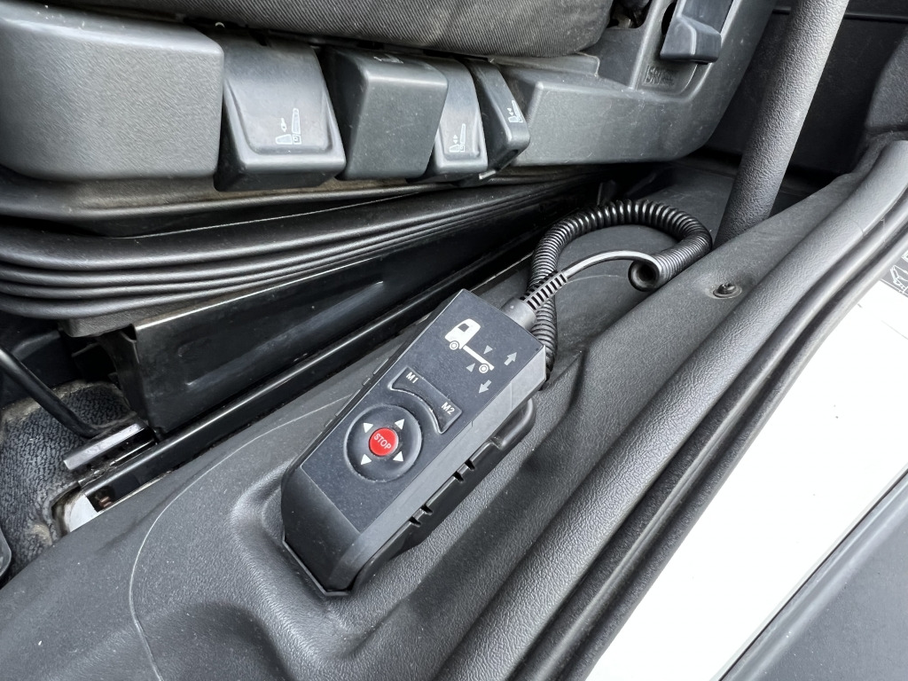Mercedes-Benz Atego 818 Klima AHK 6,05m Koffer LBW Tempomat - شاحنة مغلقة الصندوق: صورة 3 Mercedes-Benz Atego 818 Klima AHK 6,05m Koffer LBW Tempomat - شاحنة مغلقة الصندوق: صورة 3