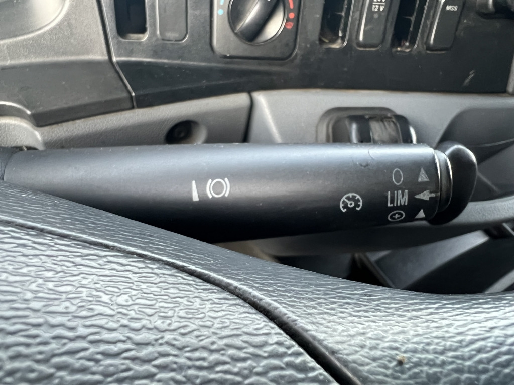 Mercedes-Benz Axor 1833 7m Koffer 2x Schwenkwand LBW Or.382'km - شاحنة المشروبات: صورة 5 Mercedes-Benz Axor 1833 7m Koffer 2x Schwenkwand LBW Or.382'km - شاحنة المشروبات: صورة 5