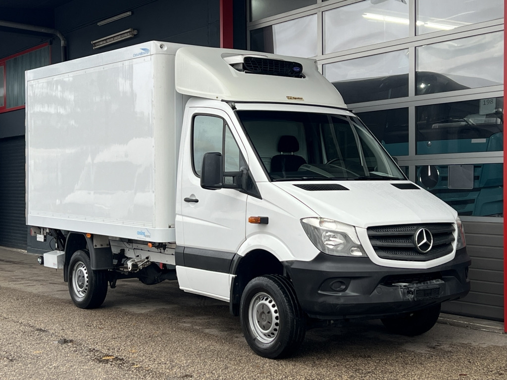 Mercedes-Benz Sprinter 316 CDI 4x4 3,4m CarrierViento Tiefkühl - شاحنة مُبرّدة للتوصيل: صورة 1 Mercedes-Benz Sprinter 316 CDI 4x4 3,4m CarrierViento Tiefkühl - شاحنة مُبرّدة للتوصيل: صورة 1