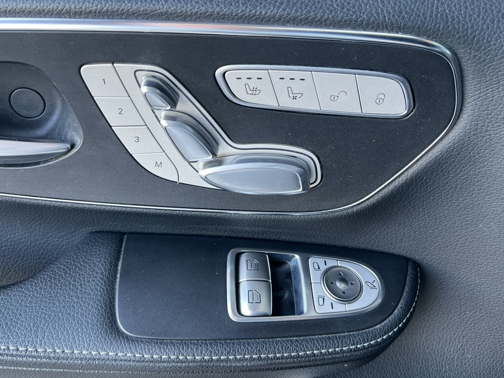 Mercedes-Benz V 250 4Matic LANG AVANTGARDE AMG LINE Burmester - سيارة: صورة 3 Mercedes-Benz V 250 4Matic LANG AVANTGARDE AMG LINE Burmester - سيارة: صورة 3