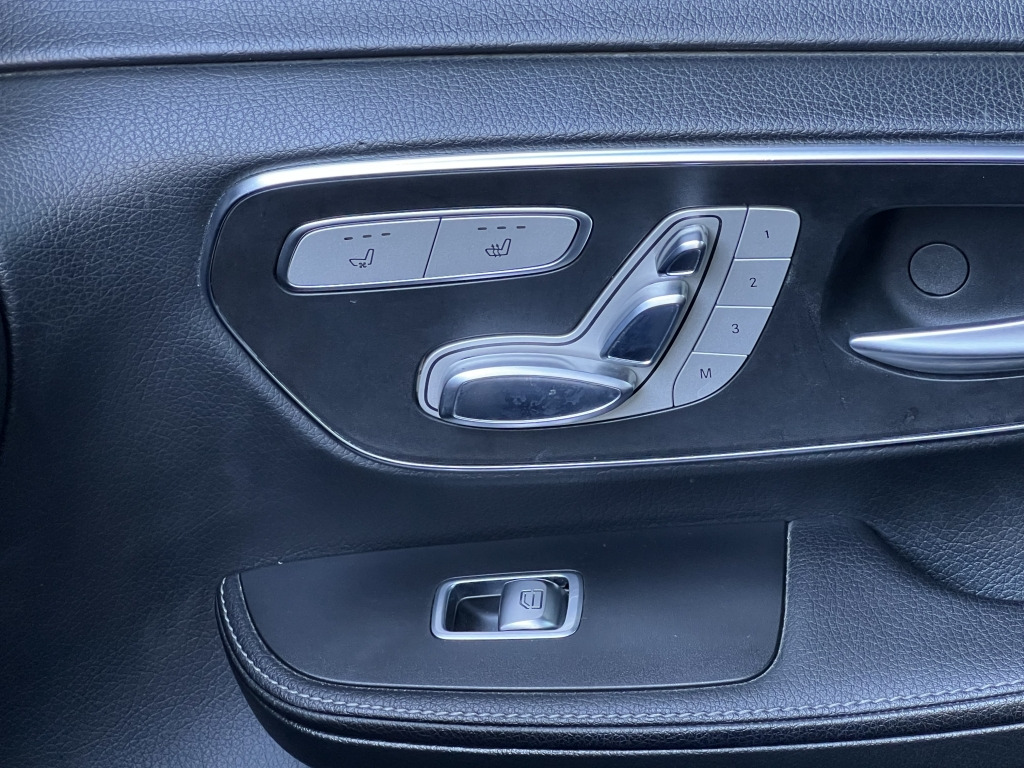 Mercedes-Benz V 250 4Matic LANG AVANTGARDE AMG LINE Burmester - سيارة: صورة 4 Mercedes-Benz V 250 4Matic LANG AVANTGARDE AMG LINE Burmester - سيارة: صورة 4