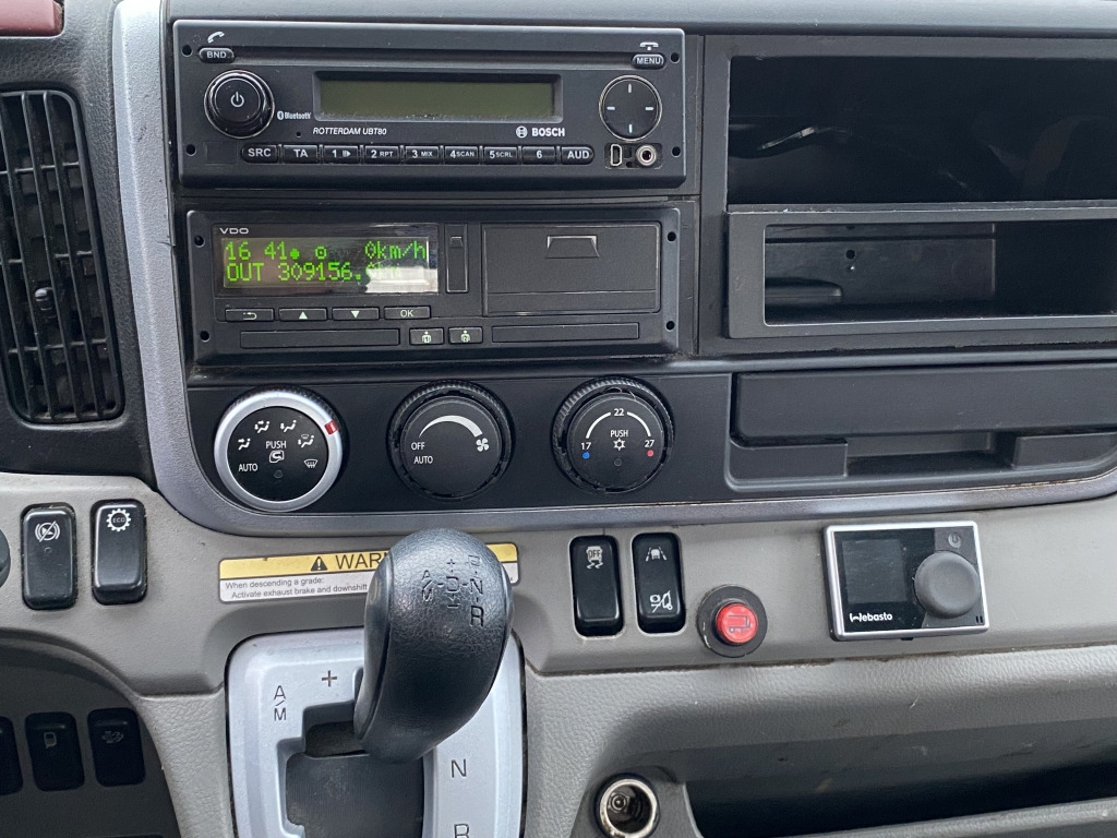 Mitsubishi Fuso Canter 9C18 5,8mEuro6d Klima GetriebeDefekt - شاحنة هيكل كابينة: صورة 2 Mitsubishi Fuso Canter 9C18 5,8mEuro6d Klima GetriebeDefekt - شاحنة هيكل كابينة: صورة 2