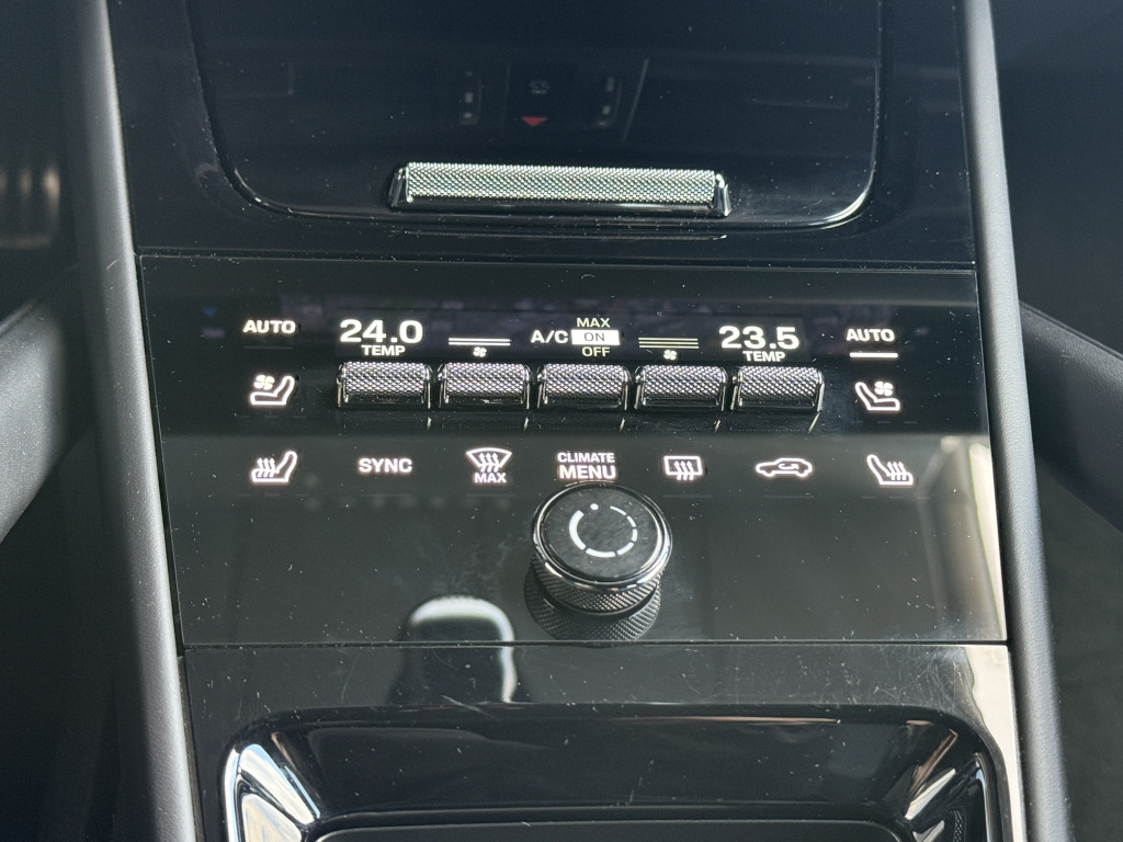 Porsche Cayenne S E-Hybrid InnoDrive HA-Lenk PDCC Burmes - سيارة دفع رباعي: صورة 4 Porsche Cayenne S E-Hybrid InnoDrive HA-Lenk PDCC Burmes - سيارة دفع رباعي: صورة 4