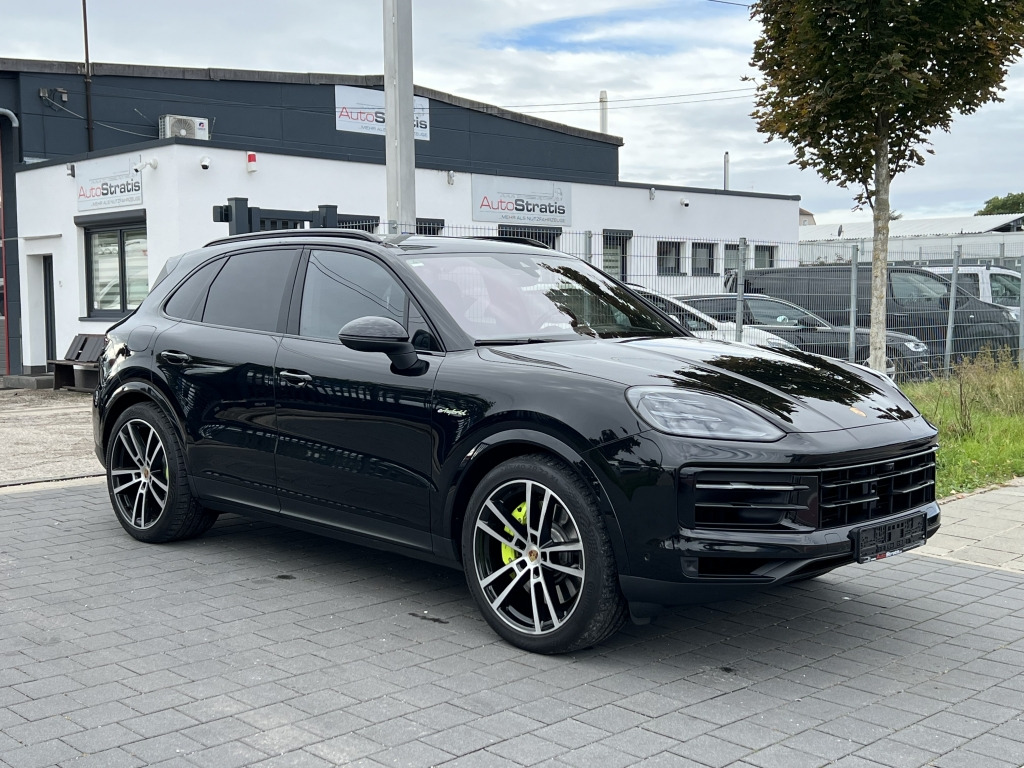 Porsche Cayenne S E-Hybrid InnoDrive HA-Lenk PDCC Burmes - سيارة دفع رباعي: صورة 1 Porsche Cayenne S E-Hybrid InnoDrive HA-Lenk PDCC Burmes - سيارة دفع رباعي: صورة 1
