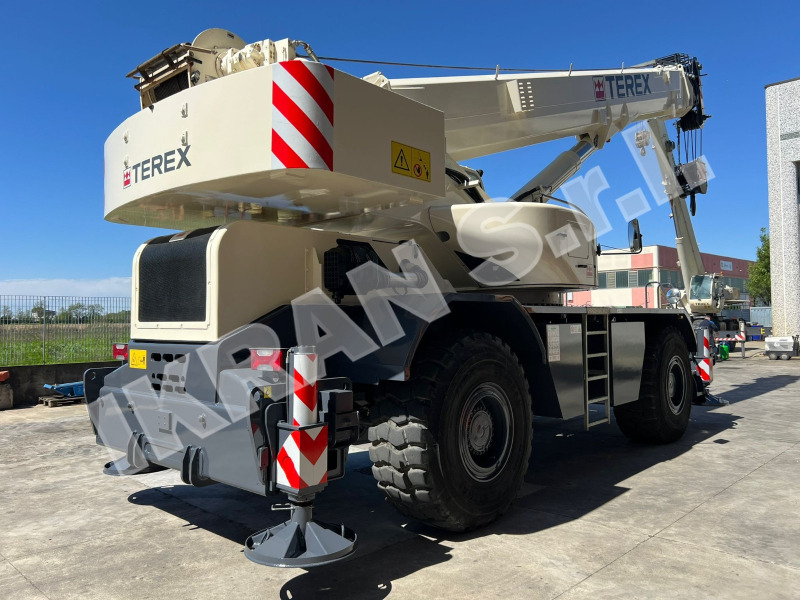 Terex Quadstar 1075L - رافعة الطرق الوعرة: صورة 3 Terex Quadstar 1075L - رافعة الطرق الوعرة: صورة 3