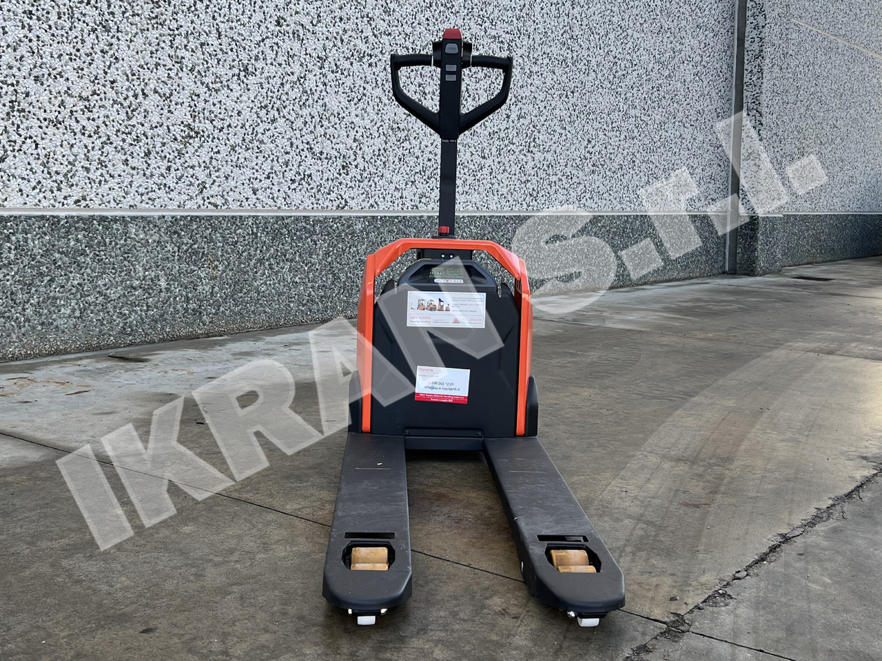 Toyota BT Tyro LHE130 - شاحنة باليت: صورة 3 Toyota BT Tyro LHE130 - شاحنة باليت: صورة 3