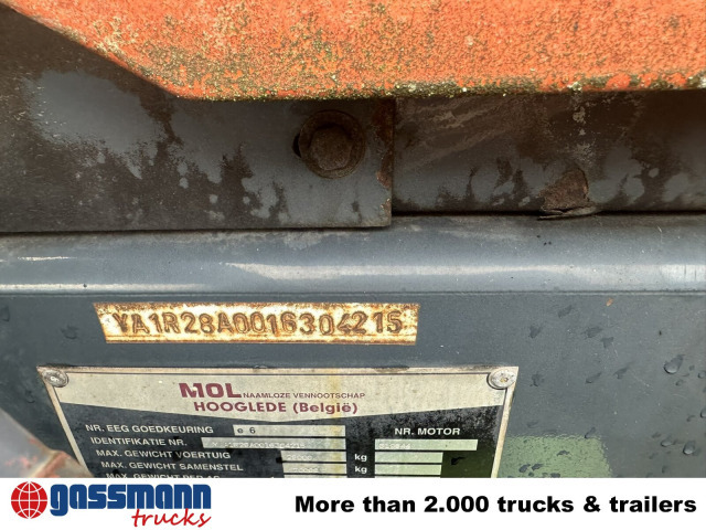 815 4x2 Terminal Tractor, Rangierfahrzeug - وحدة جر: صورة 3 815 4x2 Terminal Tractor, Rangierfahrzeug - وحدة جر: صورة 3