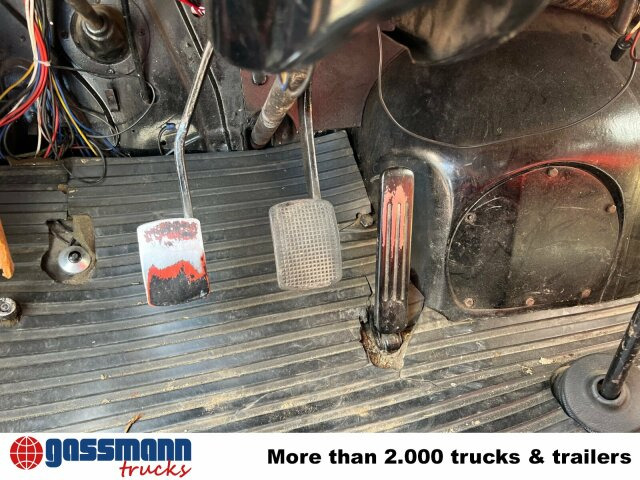 Ford FK 2500 4x2 LF8 Feuerwehr - سيارة إطفاء: صورة 5 Ford FK 2500 4x2 LF8 Feuerwehr - سيارة إطفاء: صورة 5