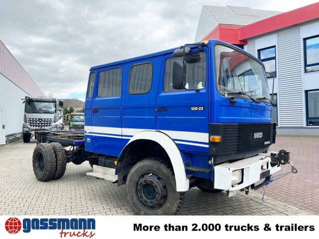 شاحنة هيكل كابينة Iveco 120-23 AW 4x4 Doka, V8-Motor, Seilwinde: صورة 10 شاحنة هيكل كابينة Iveco 120-23 AW 4x4 Doka, V8-Motor, Seilwinde: صورة 10