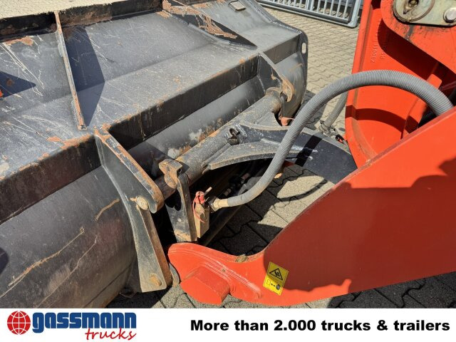 Kubota R090 4x4, Palettengabel, ca. 838 Betr.-Std. - آلات البناء: صورة 4 Kubota R090 4x4, Palettengabel, ca. 838 Betr.-Std. - آلات البناء: صورة 4