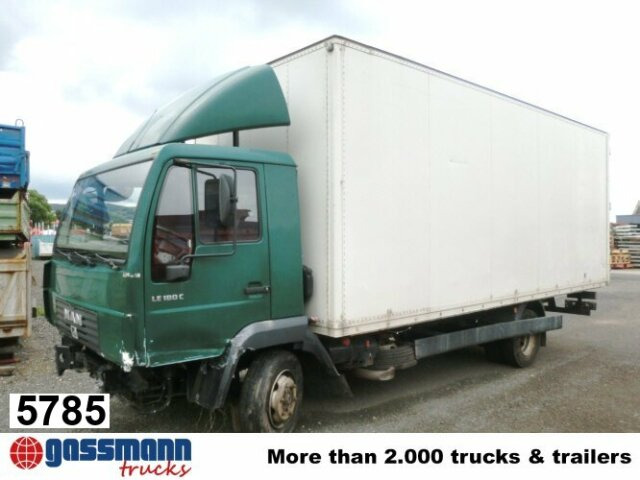 MAN L33 8.180 C 4x2, Unfallfahrzeug mit - شاحنة مقفلة: صورة 1 MAN L33 8.180 C 4x2, Unfallfahrzeug mit - شاحنة مقفلة: صورة 1