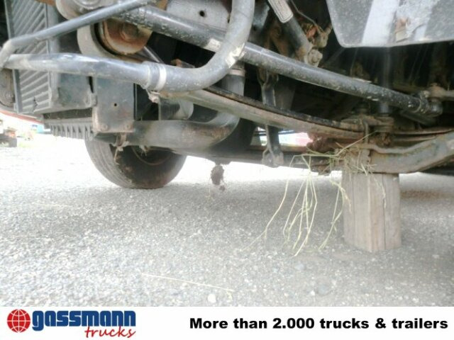 MAN L33 8.180 C 4x2, Unfallfahrzeug mit - شاحنة مقفلة: صورة 3 MAN L33 8.180 C 4x2, Unfallfahrzeug mit - شاحنة مقفلة: صورة 3