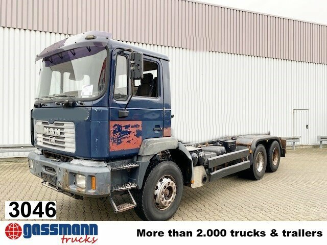 MAN T40 26.364/414 6x4, 6-Zylinder - شاحنة هيكل كابينة: صورة 1 MAN T40 26.364/414 6x4, 6-Zylinder - شاحنة هيكل كابينة: صورة 1
