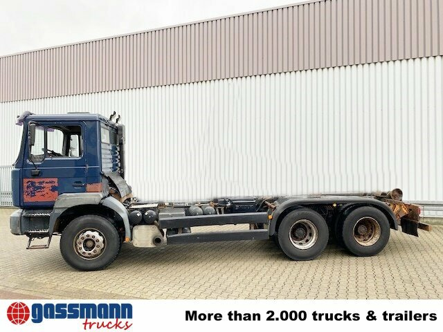 MAN T40 26.364/414 6x4, 6-Zylinder - شاحنة هيكل كابينة: صورة 5 MAN T40 26.364/414 6x4, 6-Zylinder - شاحنة هيكل كابينة: صورة 5