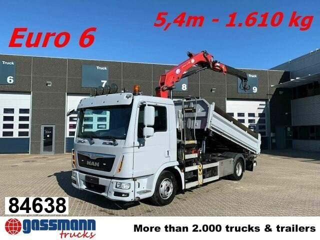 MAN TGL 12.180 4X2 BL mit Kran HMF 900-K1 - شاحنة قلاب, شاحنة كرين: صورة 1 MAN TGL 12.180 4X2 BL mit Kran HMF 900-K1 - شاحنة قلاب, شاحنة كرين: صورة 1