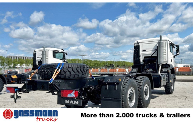 MAN TGS 33.440 6x6 BB CH, Euro2, Einzelbereifung - شاحنة هيكل كابينة: صورة 5 MAN TGS 33.440 6x6 BB CH, Euro2, Einzelbereifung - شاحنة هيكل كابينة: صورة 5