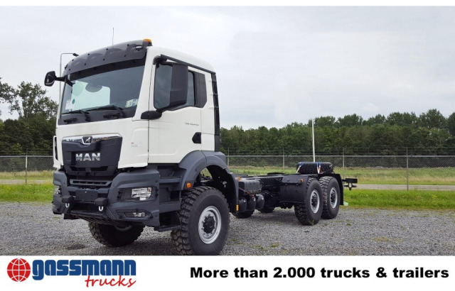 MAN TGS 33.440 6x6 BB CH, Euro2, Einzelbereifung - شاحنة هيكل كابينة: صورة 2 MAN TGS 33.440 6x6 BB CH, Euro2, Einzelbereifung - شاحنة هيكل كابينة: صورة 2