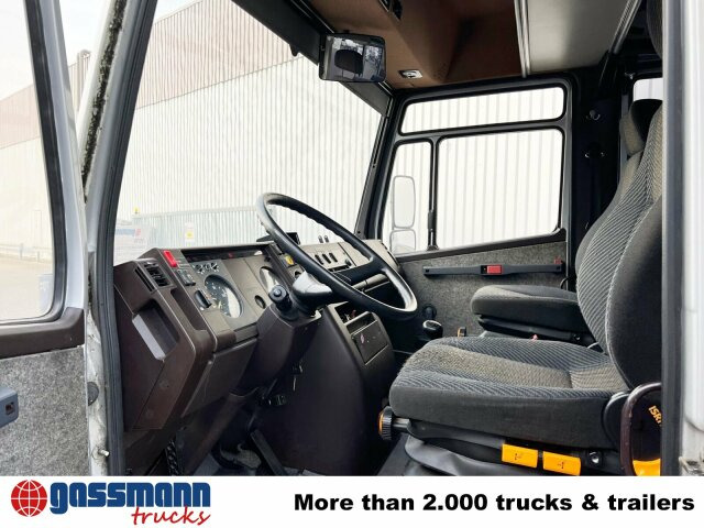 Mercedes-Benz 711 D-KA 4x2, Standklima, 11-Sitze, 2 x on stock - شاحنة مقفلة: صورة 3 Mercedes-Benz 711 D-KA 4x2, Standklima, 11-Sitze, 2 x on stock - شاحنة مقفلة: صورة 3