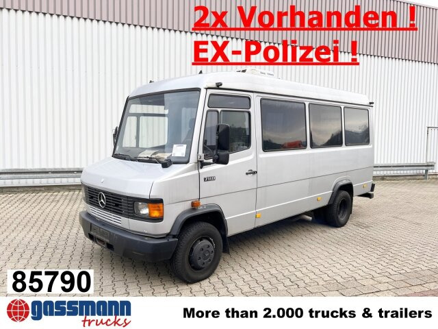 Mercedes-Benz 711 D-KA 4x2, Standklima, 11-Sitze, 2 x on stock - حافلة صغيرة, ميكروباص: صورة 1 Mercedes-Benz 711 D-KA 4x2, Standklima, 11-Sitze, 2 x on stock - حافلة صغيرة, ميكروباص: صورة 1