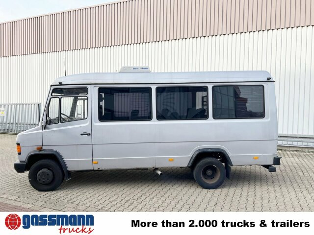 Mercedes-Benz 711 D-KA 4x2, Standklima, 11-Sitze, 2 x on stock - شاحنة مقفلة: صورة 2 Mercedes-Benz 711 D-KA 4x2, Standklima, 11-Sitze, 2 x on stock - شاحنة مقفلة: صورة 2