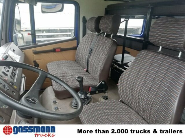 Mercedes-Benz 917 AF 4x4 Doka - شاحنات مسطحة: صورة 2 Mercedes-Benz 917 AF 4x4 Doka - شاحنات مسطحة: صورة 2