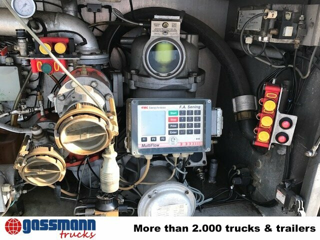 Mercedes-Benz Actros 1841 L 4x2, Esterer Tankaufbau ca. - شاحنة صهريج: صورة 2 Mercedes-Benz Actros 1841 L 4x2, Esterer Tankaufbau ca. - شاحنة صهريج: صورة 2