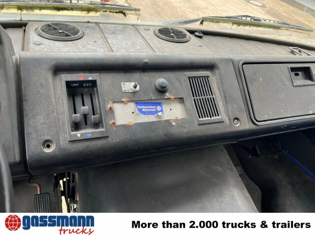 Mercedes-Benz L 407 D 4x2 Doka, Ex-THW - شاحنات مسطحة: صورة 2 Mercedes-Benz L 407 D 4x2 Doka, Ex-THW - شاحنات مسطحة: صورة 2