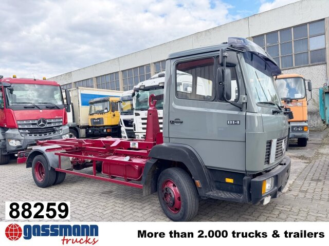 Mercedes-Benz LK 814 4x2, 6-Zylinder, City-Abroller - شاحنة ذات خطاف: صورة 1 Mercedes-Benz LK 814 4x2, 6-Zylinder, City-Abroller - شاحنة ذات خطاف: صورة 1