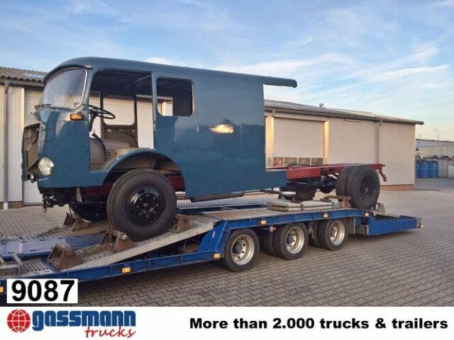 Mercedes-Benz LP710/32, Autotransporter - شاحنة نقل سيارات شاحنة: صورة 1 Mercedes-Benz LP710/32, Autotransporter - شاحنة نقل سيارات شاحنة: صورة 1