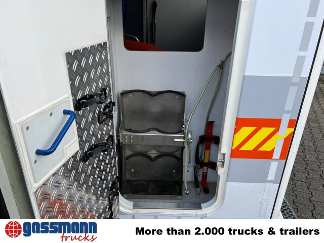 Mercedes-Benz Sprinter 313 CDI 4x2, Rettungswagen - فان: صورة 2 Mercedes-Benz Sprinter 313 CDI 4x2, Rettungswagen - فان: صورة 2
