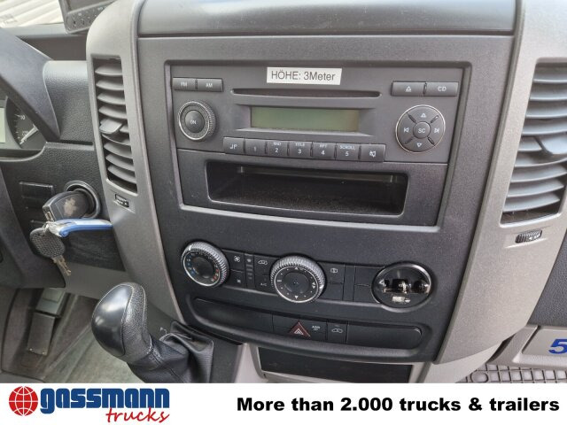 Mercedes-Benz Sprinter 516 CDI 4x2, Rettungswagen - فان: صورة 3 Mercedes-Benz Sprinter 516 CDI 4x2, Rettungswagen - فان: صورة 3