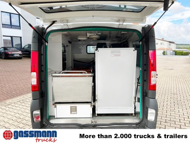 Renault Trafik 2.0 dCi115 4x2, Krankentransporter - سيارة اسعاف: صورة 2 Renault Trafik 2.0 dCi115 4x2, Krankentransporter - سيارة اسعاف: صورة 2