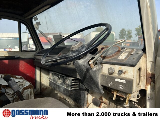 Saurer V5 4x2 - شاحنة هيكل كابينة: صورة 4 Saurer V5 4x2 - شاحنة هيكل كابينة: صورة 4