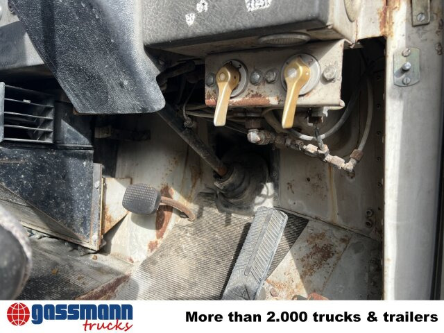 شاحنة هيكل كابينة Saurer V5 4x2: صورة 6