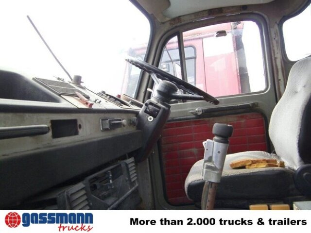 شاحنة هيكل كابينة Saurer V5 4x2: صورة 11