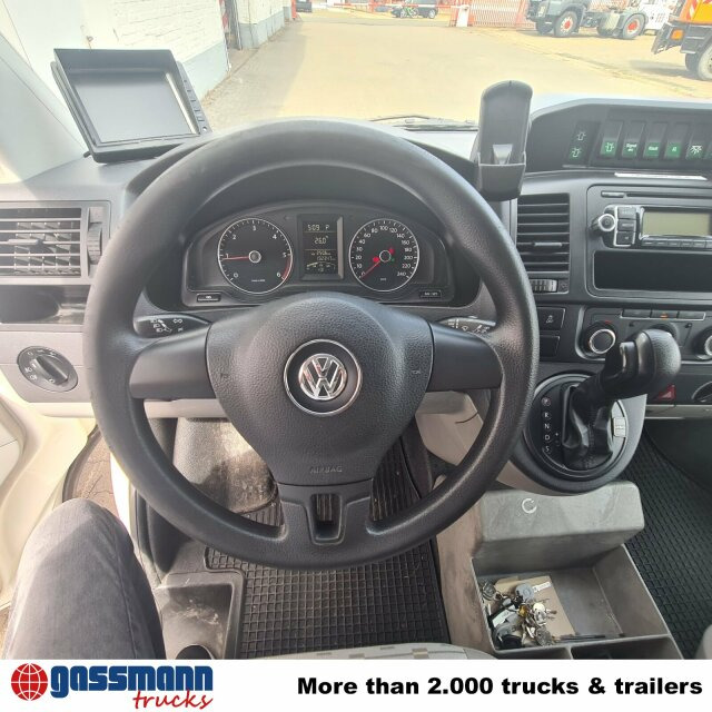 Volkswagen T5 2.0 TDI, Krankenwagen - سيارة اسعاف: صورة 4 Volkswagen T5 2.0 TDI, Krankenwagen - سيارة اسعاف: صورة 4