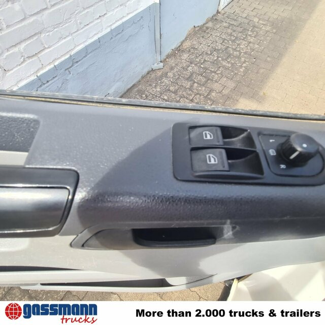 Volkswagen T5 2.0 TDI, Krankenwagen - سيارة اسعاف: صورة 5 Volkswagen T5 2.0 TDI, Krankenwagen - سيارة اسعاف: صورة 5