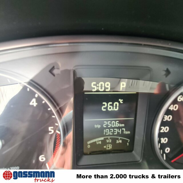 Volkswagen T5 2.0 TDI, Krankenwagen - سيارة اسعاف: صورة 3 Volkswagen T5 2.0 TDI, Krankenwagen - سيارة اسعاف: صورة 3