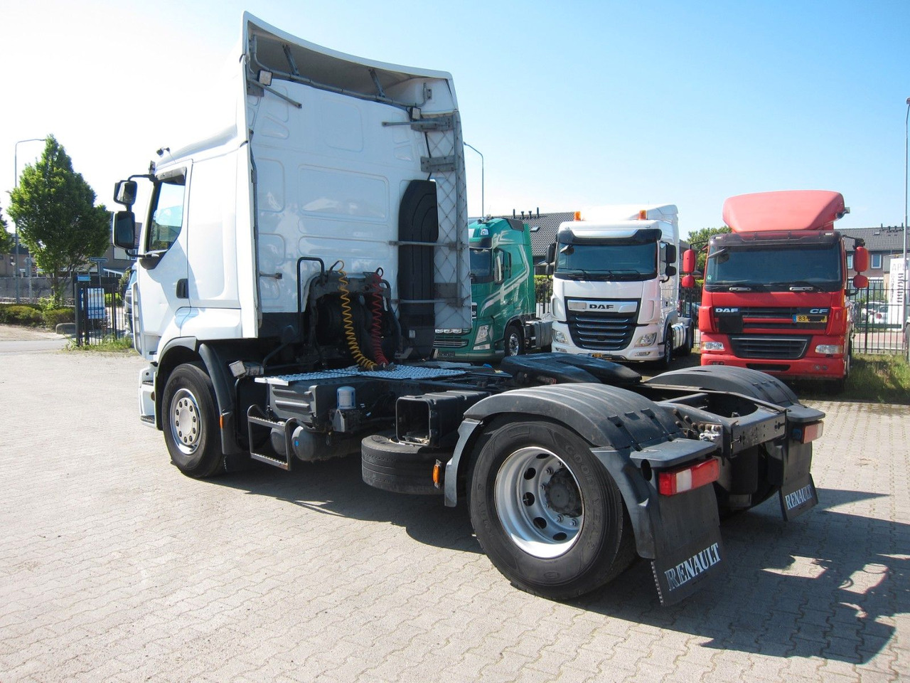 Renault Premium 440 DXI Steel/Air 623000km Belgian Truck - وحدة جر: صورة 4 Renault Premium 440 DXI Steel/Air 623000km Belgian Truck - وحدة جر: صورة 4