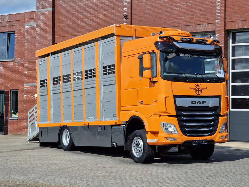DAF XF 530 4x2 - Livestock Menke 2 deck water & ventilation - شاحنة نقل المواشي: صورة 2 DAF XF 530 4x2 - Livestock Menke 2 deck water & ventilation - شاحنة نقل المواشي: صورة 2