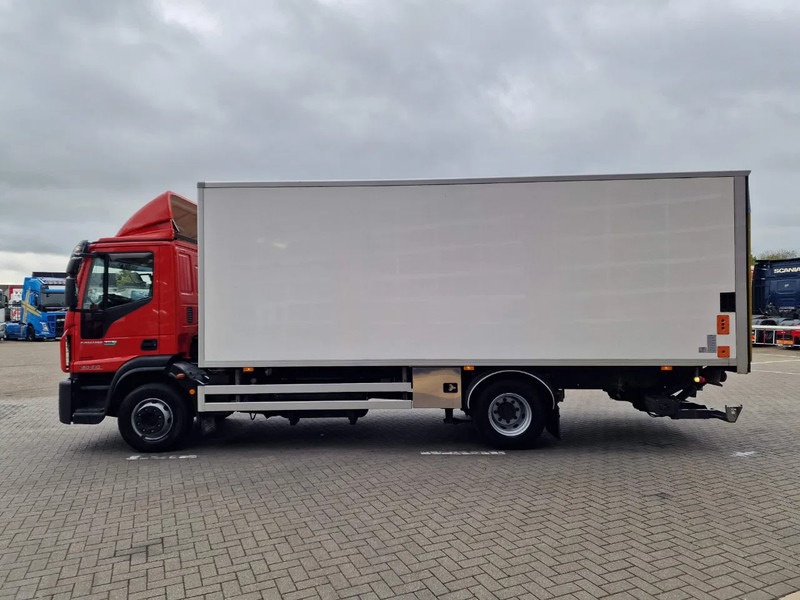 Iveco EuroCargo 160 210 - Isotherm box - Zepro loadlift - Low KM - Airco - Camera - شاحنة مقفلة: صورة 4 Iveco EuroCargo 160 210 - Isotherm box - Zepro loadlift - Low KM - Airco - Camera - شاحنة مقفلة: صورة 4