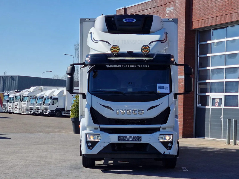 Iveco EuroCargo 180 320 Frigo Carrier supra 850 nordic - Loadlift - Low KM - Camera - شاحنة الفريزر: صورة 2 Iveco EuroCargo 180 320 Frigo Carrier supra 850 nordic - Loadlift - Low KM - Camera - شاحنة الفريزر: صورة 2