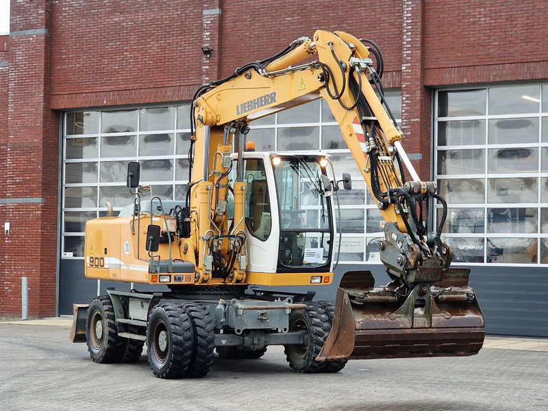 Liebherr A900C - 95 KW - Central Greasing - - حفارة دولاب: صورة 1 Liebherr A900C - 95 KW - Central Greasing - - حفارة دولاب: صورة 1