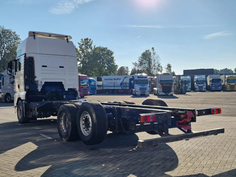 MAN TGX 26.500 6x2 XXL - Chassis - Full air - Night clima - AS Tronic - - شاحنة هيكل كابينة: صورة 5 MAN TGX 26.500 6x2 XXL - Chassis - Full air - Night clima - AS Tronic - - شاحنة هيكل كابينة: صورة 5