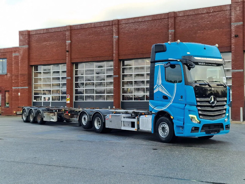 Mercedes-Benz Actros 2553 6x2 - BDF - Retarder - 4.90 WB - Full air + Fliegl trailer 2017 - شاحنات الحاويات / جسم علوي قابل للتغيير شاحنة: صورة 1 Mercedes-Benz Actros 2553 6x2 - BDF - Retarder - 4.90 WB - Full air + Fliegl trailer 2017 - شاحنات الحاويات / جسم علوي قابل للتغيير شاحنة: صورة 1